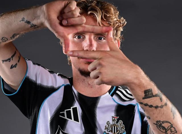 开云app-【观察】纽卡创纪录引援，“两米梅西”有何来头？