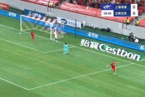 海港1-0领先玉昆！刘若钒直塞助攻，莱昂纳多单刀晃过门将破门